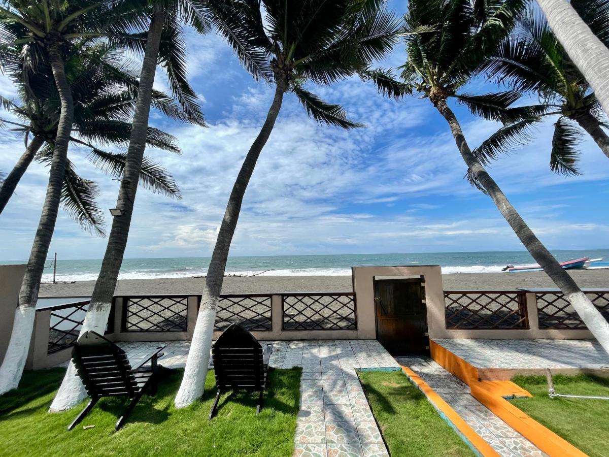 Johnnys Place Hotel Monterrico Exterior foto